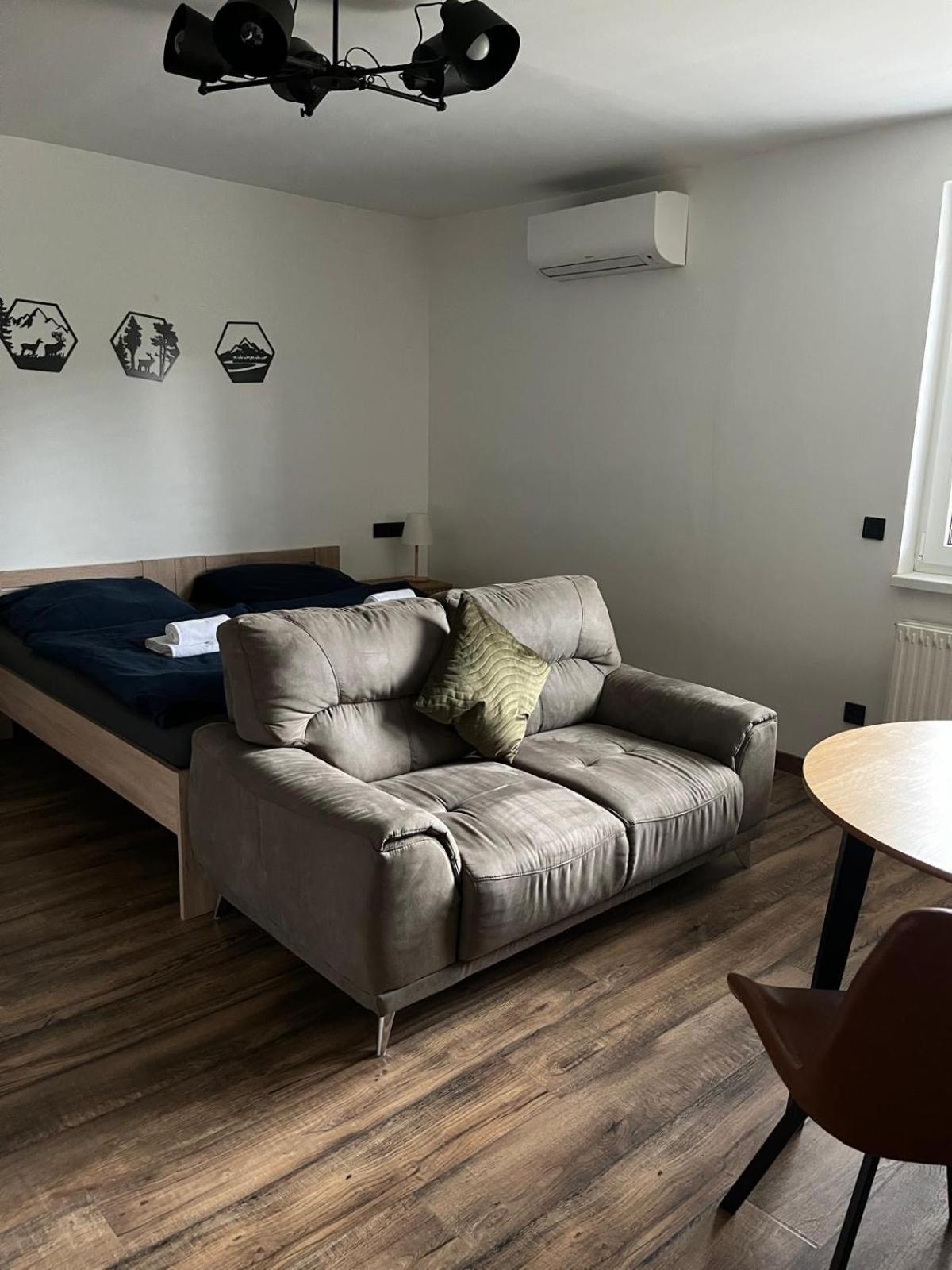 Iq Apartments Prešov Dış mekan fotoğraf